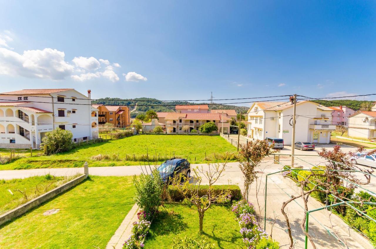 Apartments Mijatovic Lopar Esterno foto