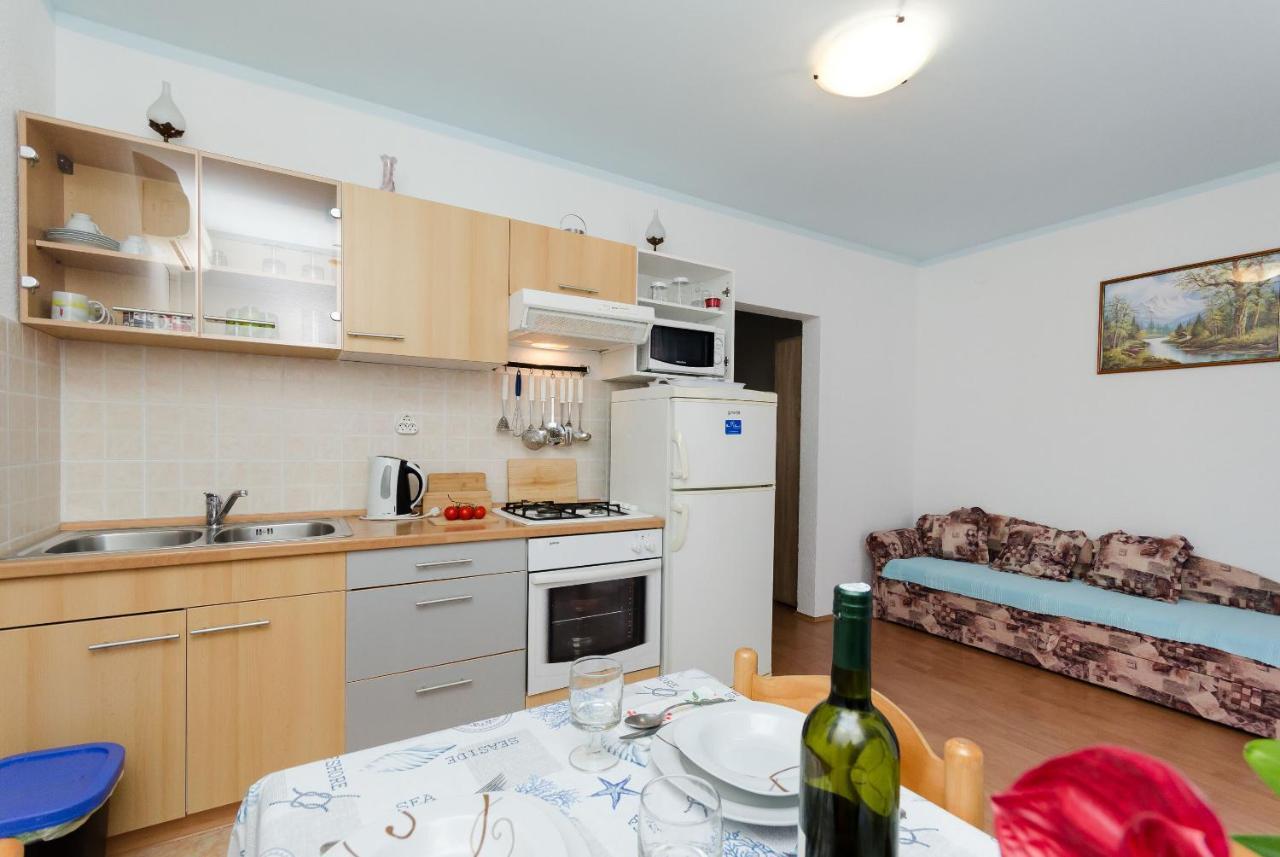 Apartments Mijatovic Lopar Esterno foto
