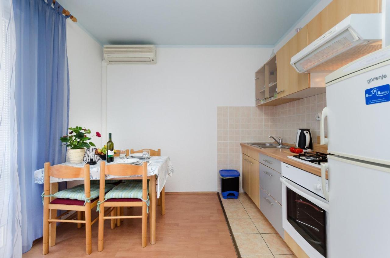 Apartments Mijatovic Lopar Esterno foto